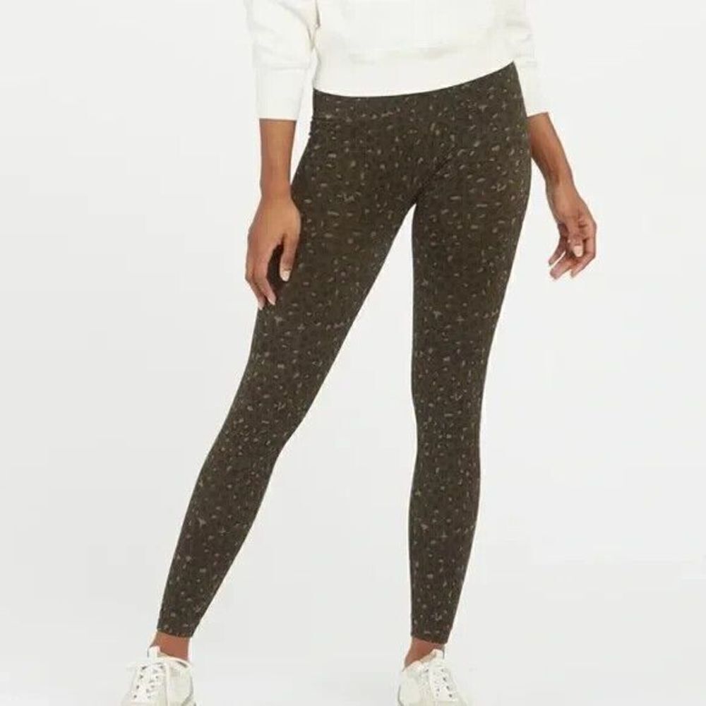 Spanx Seamless Leggings Look At Me Now Womens Large Olive Leopard Print‎ FL3515